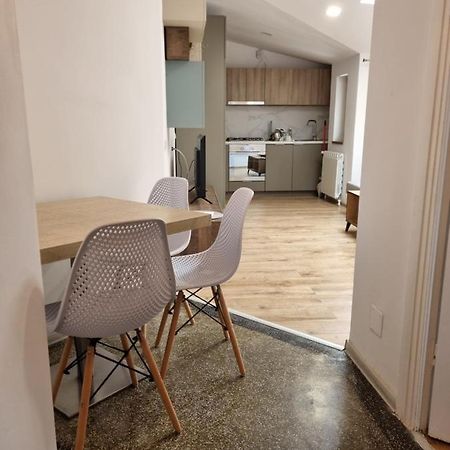 Cozy Apartment Near City Center ブカレスト エクステリア 写真